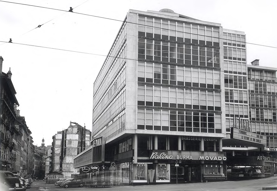 Photo d'archive du Mont-Blanc Centre à Genève.